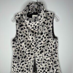 dylan Size XS Gray Leopard Snap Vest Animal Print Faux Fur Vest